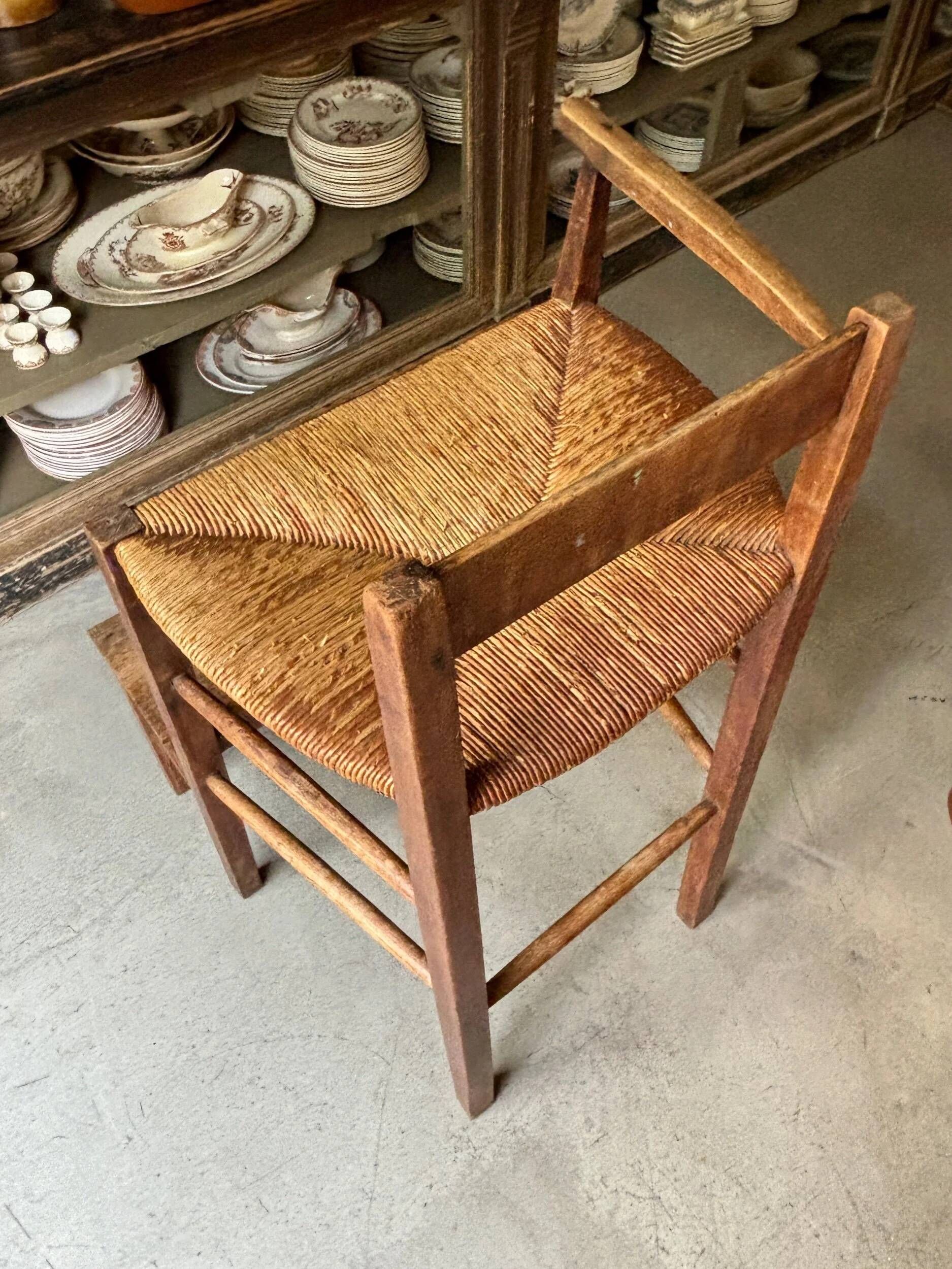 Chaise haute de métier en bois et paille