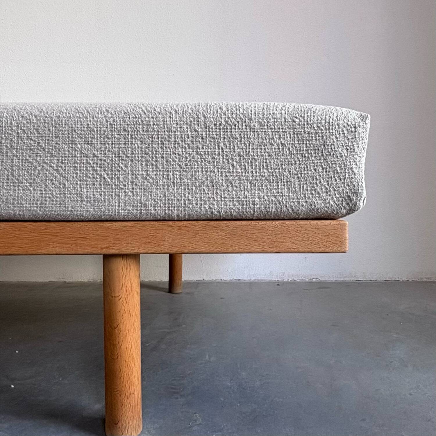 Lit de repos danois vintage en chêne