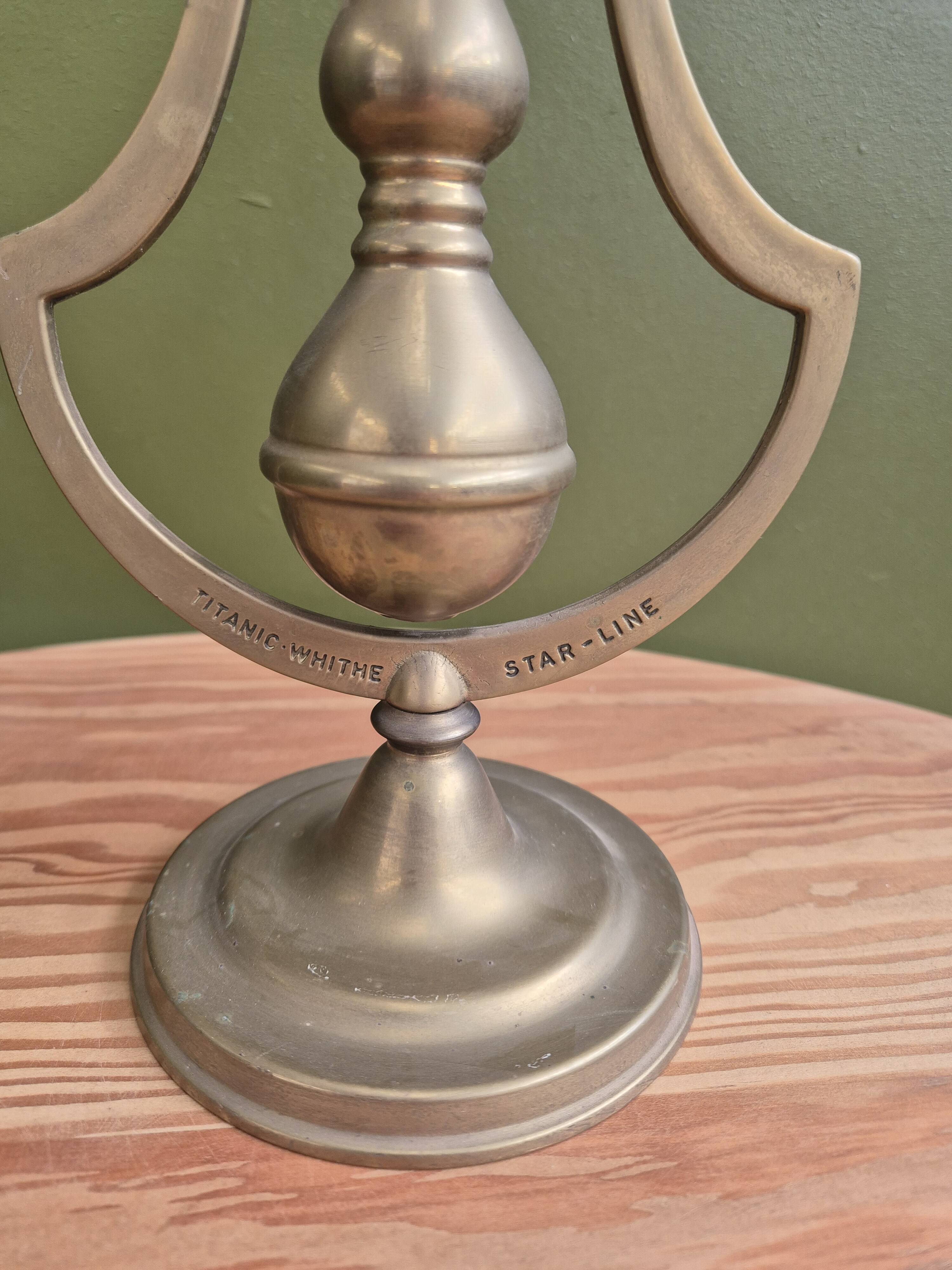 Titanic Star-Line swing candle holder