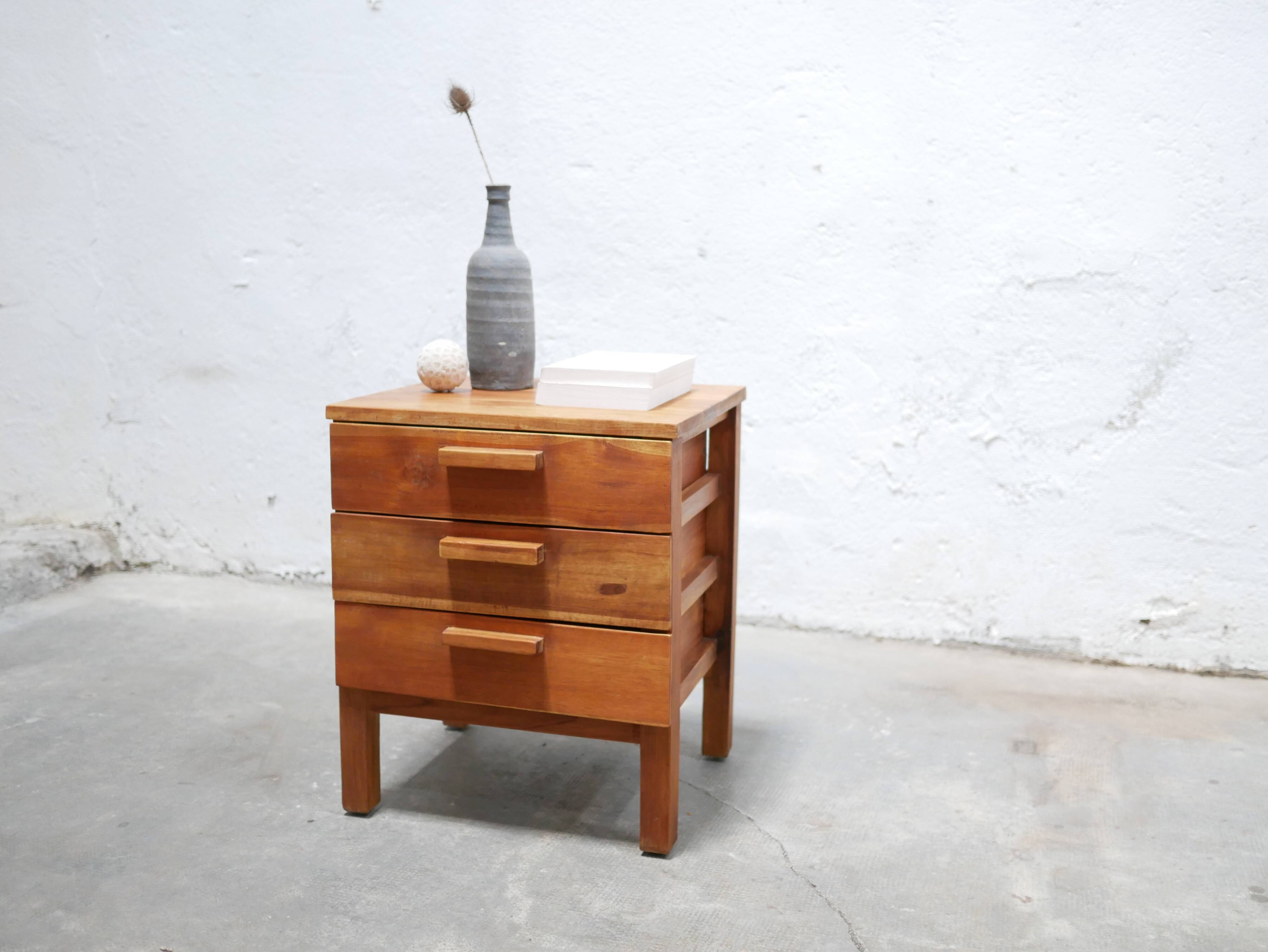 Meuble d'appoint chevet vintage en bois