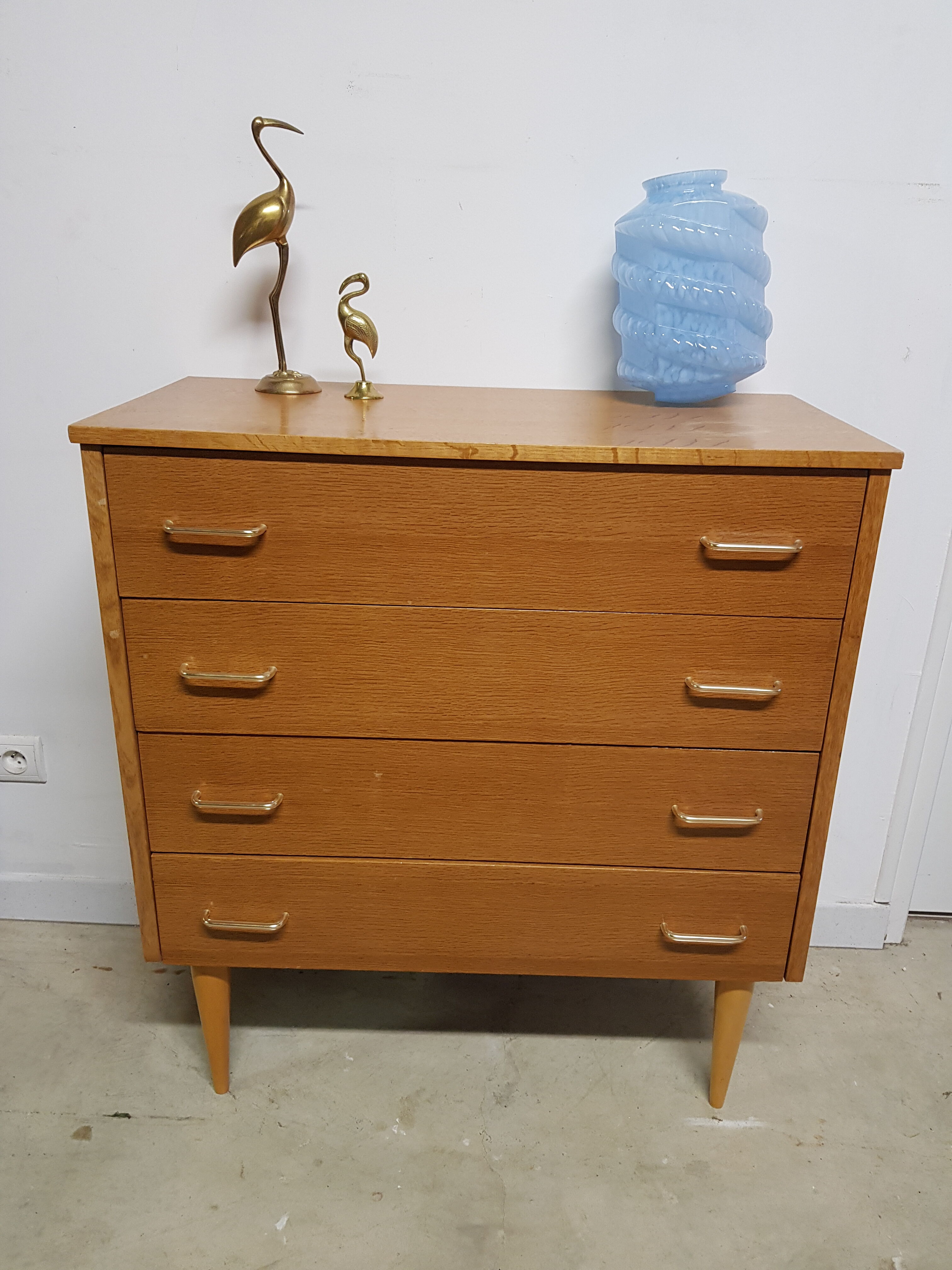Vintage chest of drawers