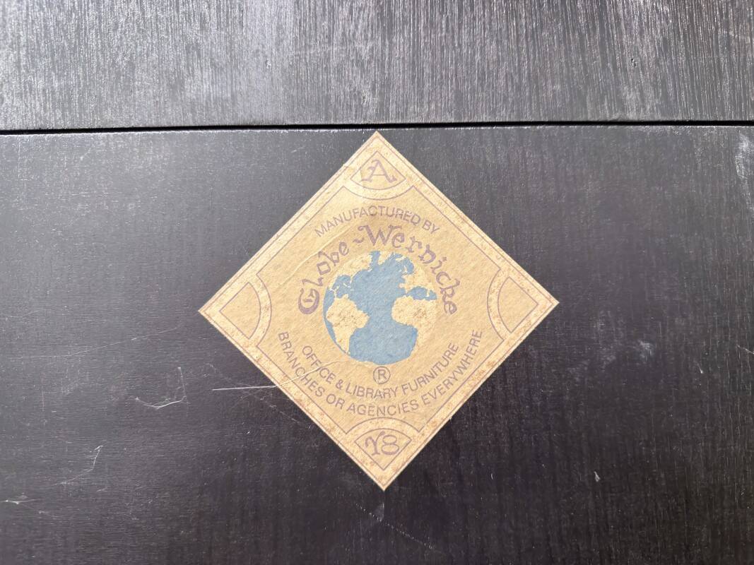Bibliothèque d'angle anglaise originale Globe Wernicke