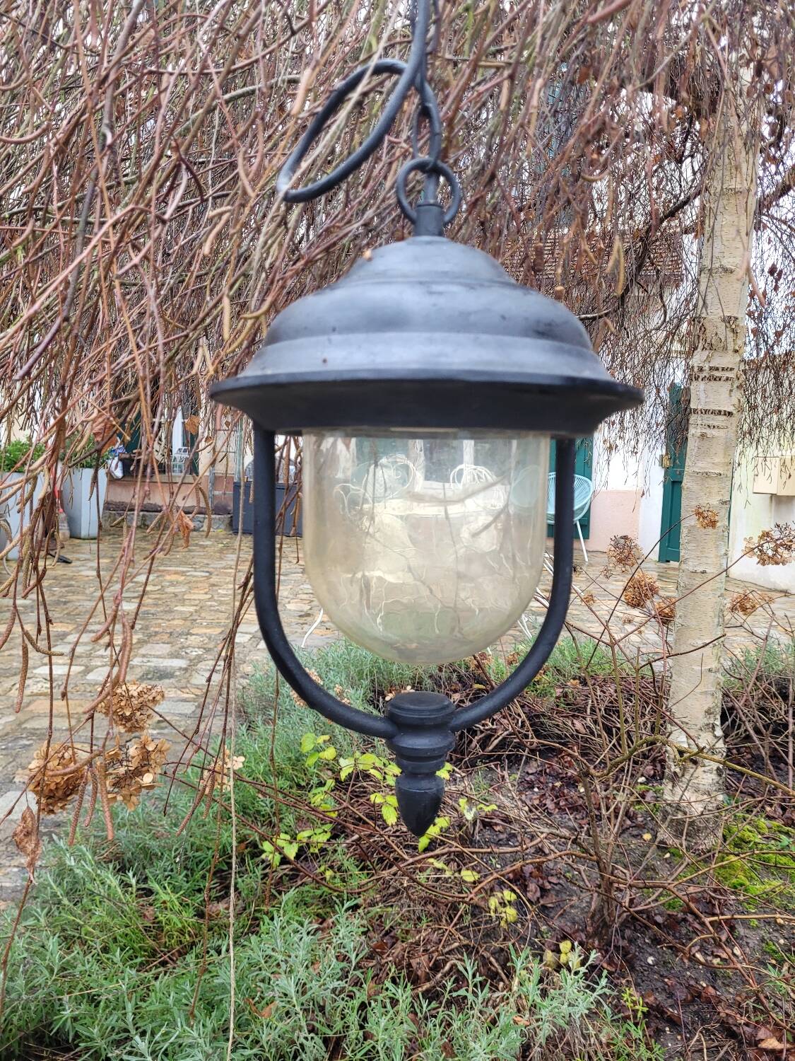 Outdoor pendant light