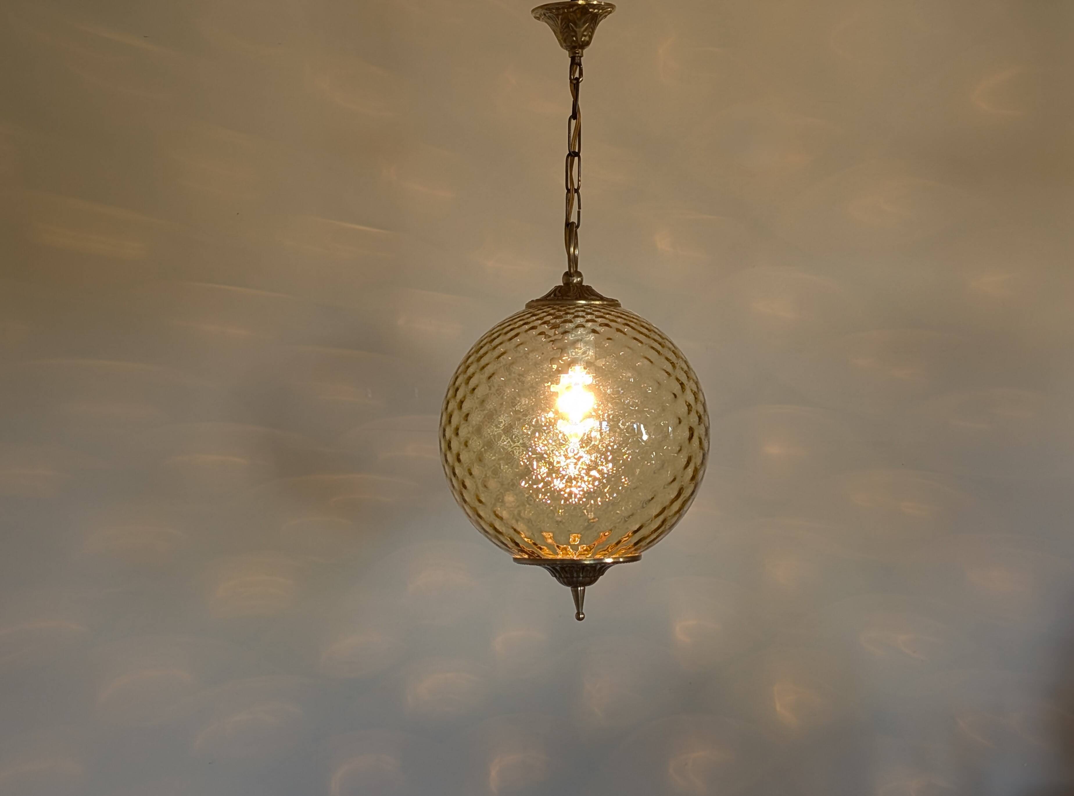 Amber glass pendant light