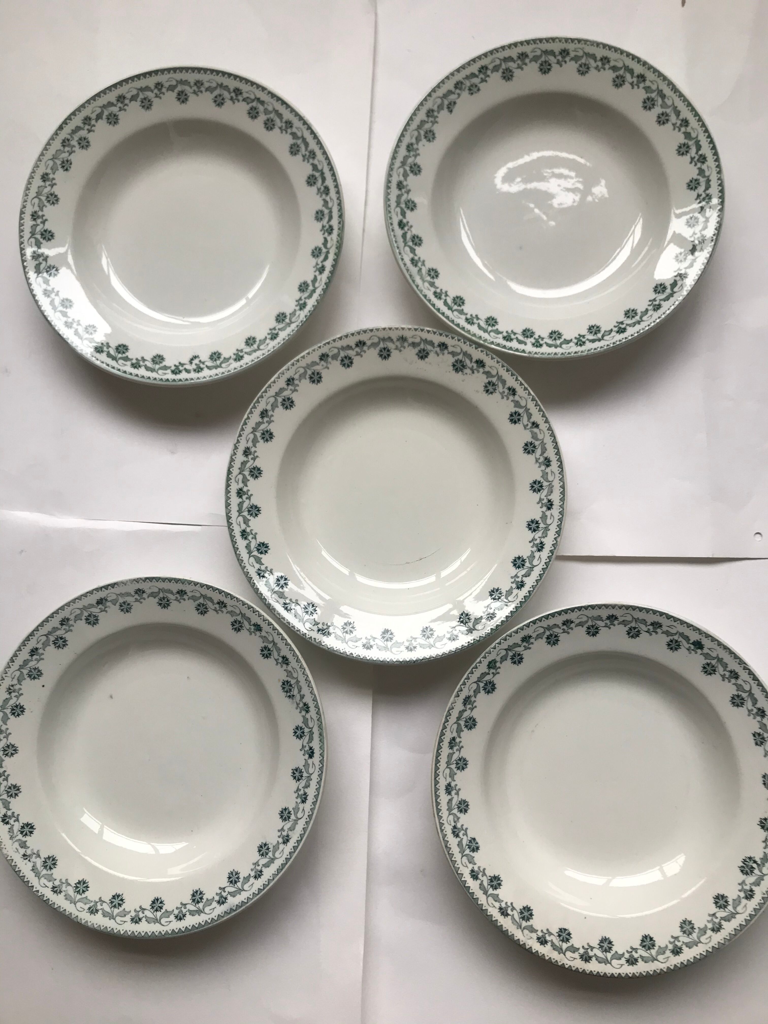 5 soup plates Moulin des louos