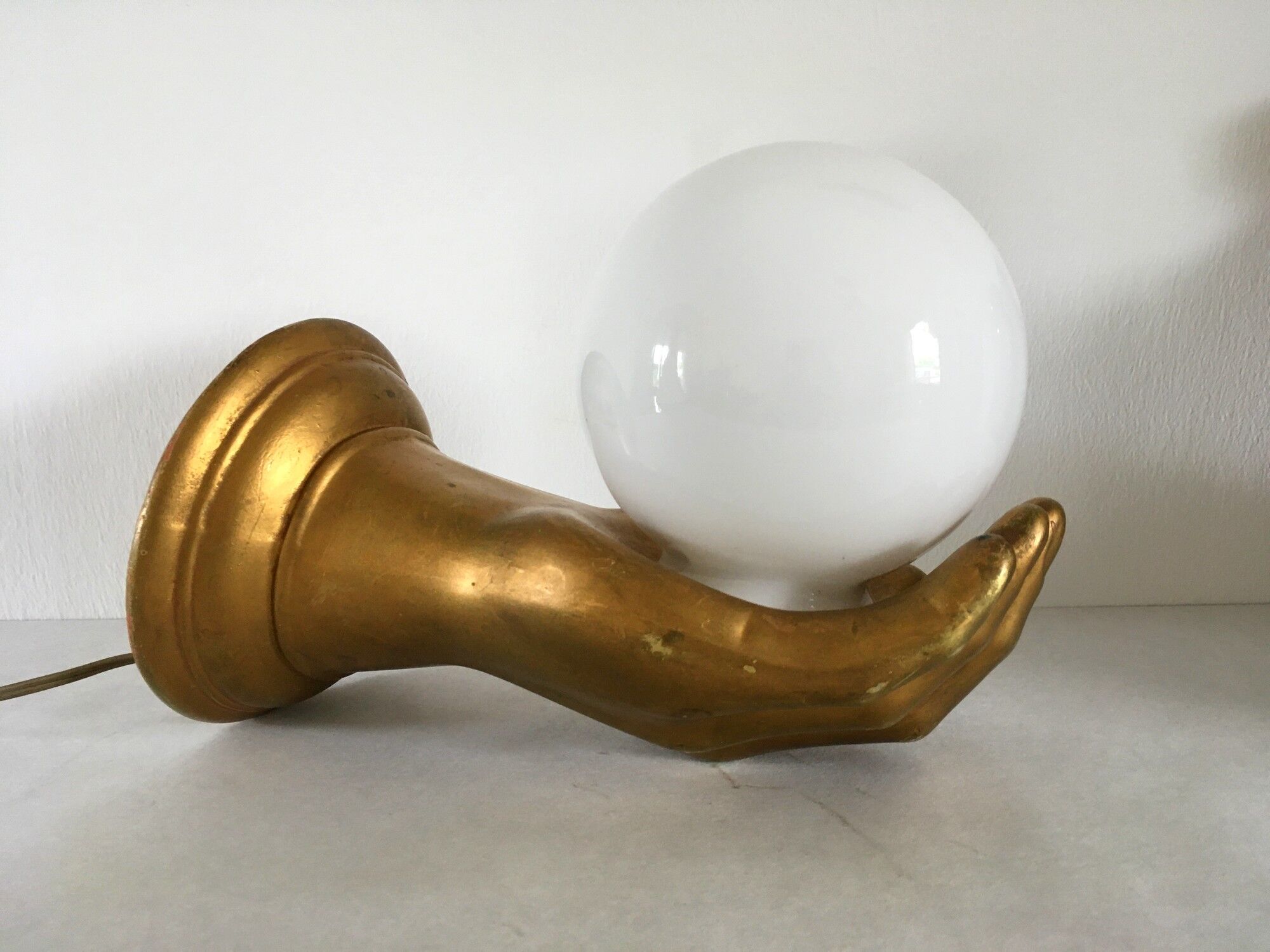 Vintage hand lamp in ceramic and opaline 70s