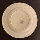 Dessert plate on partridge hunting, Gien 19th century