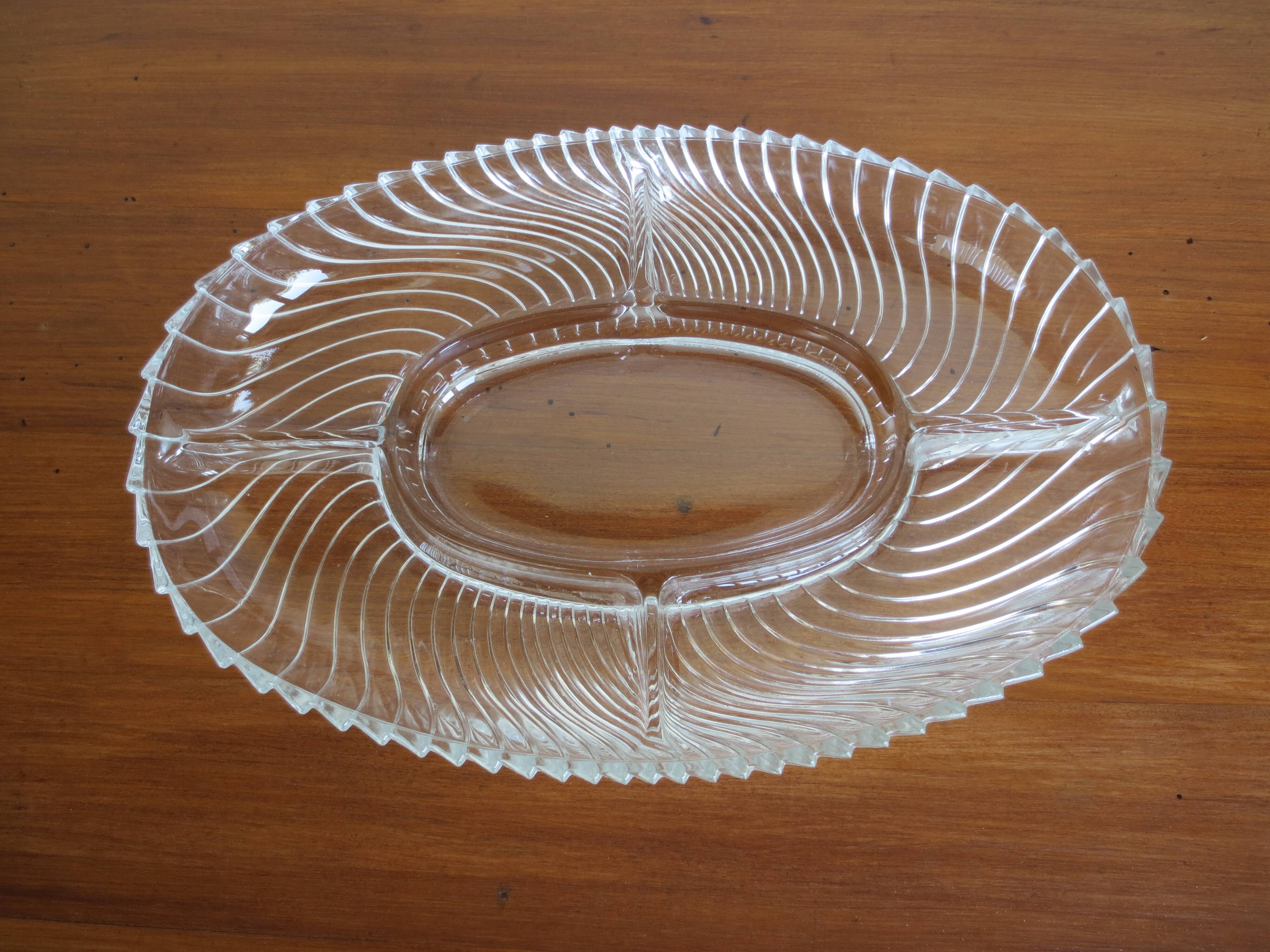 plat ovale à compartiments en verre