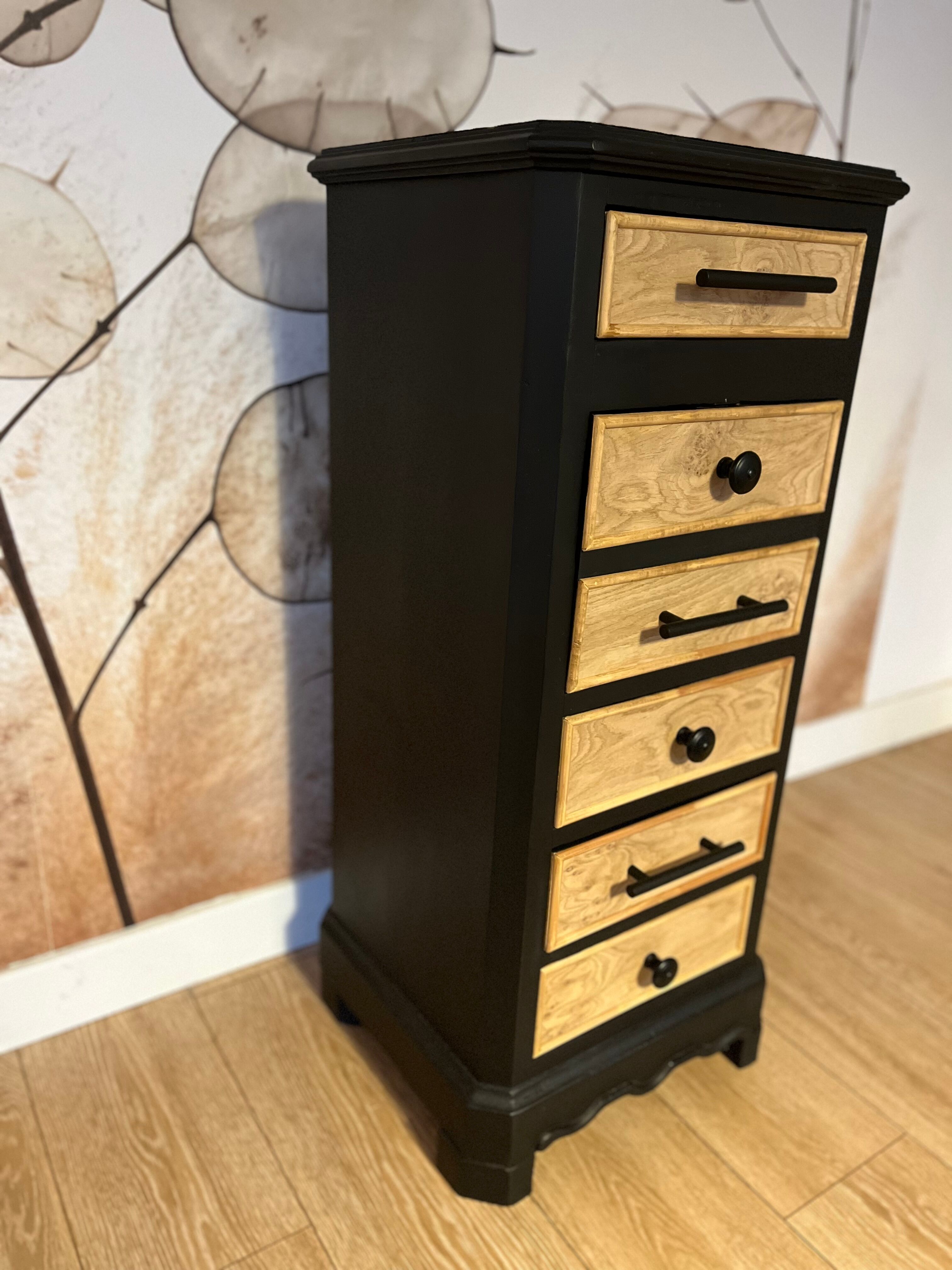 Chiffonier