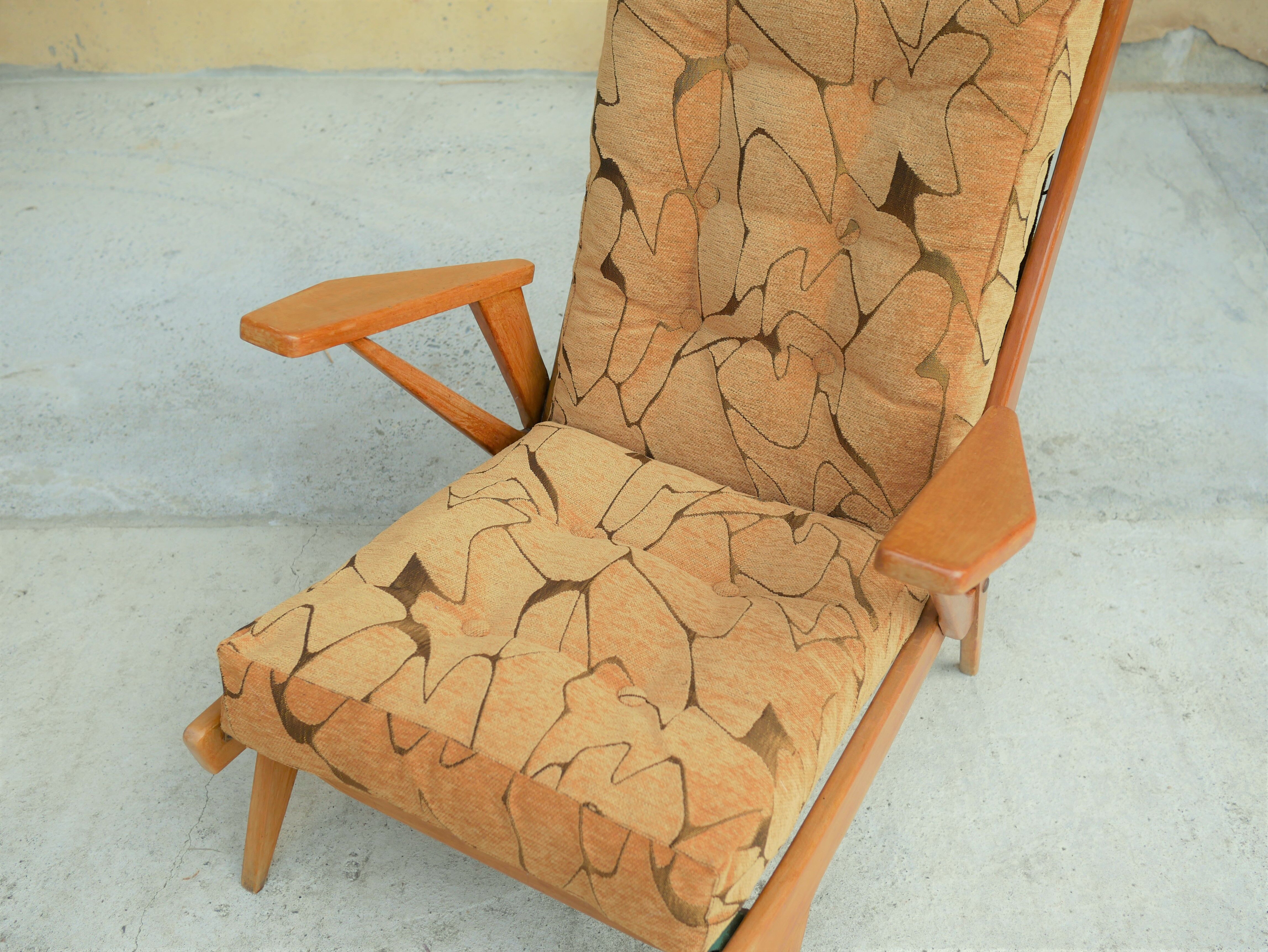 "FS 141" chair by Free-Span editions