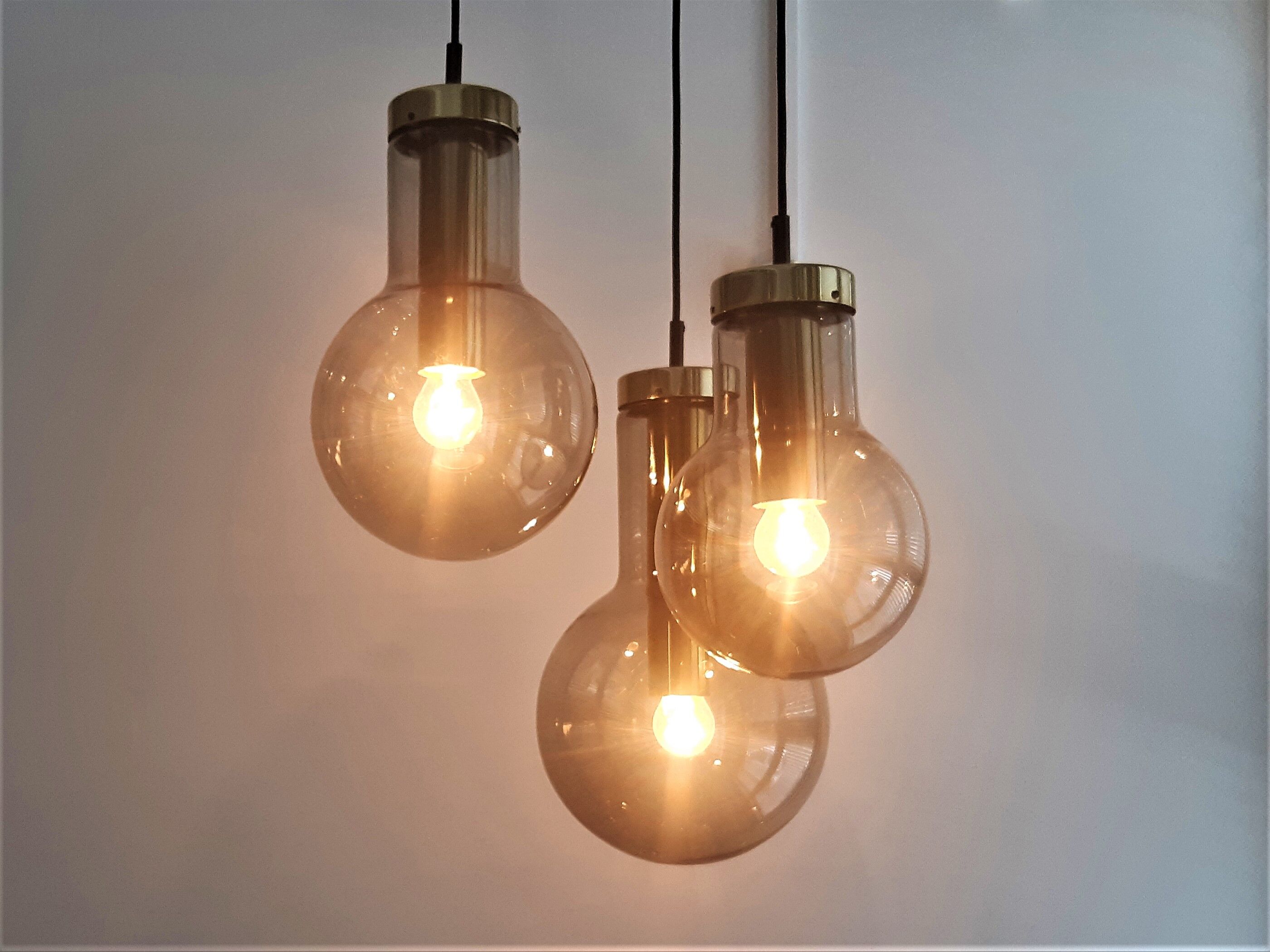 Ceiling light with 3 glass and brass maxi globe p