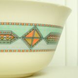 Vintage Arcopal saladier with geometric decoration