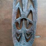 Masque africain en bois vintage