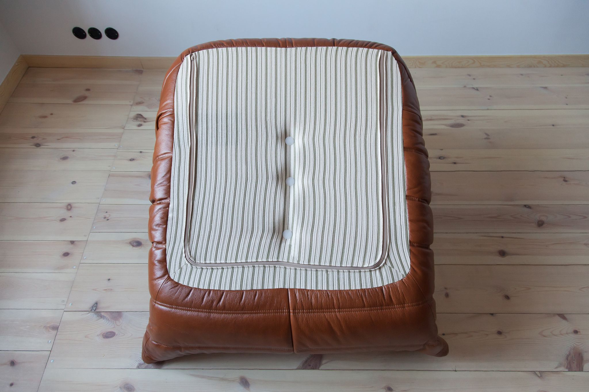 Togo sofa set model designed by Michel Ducaroy 1973