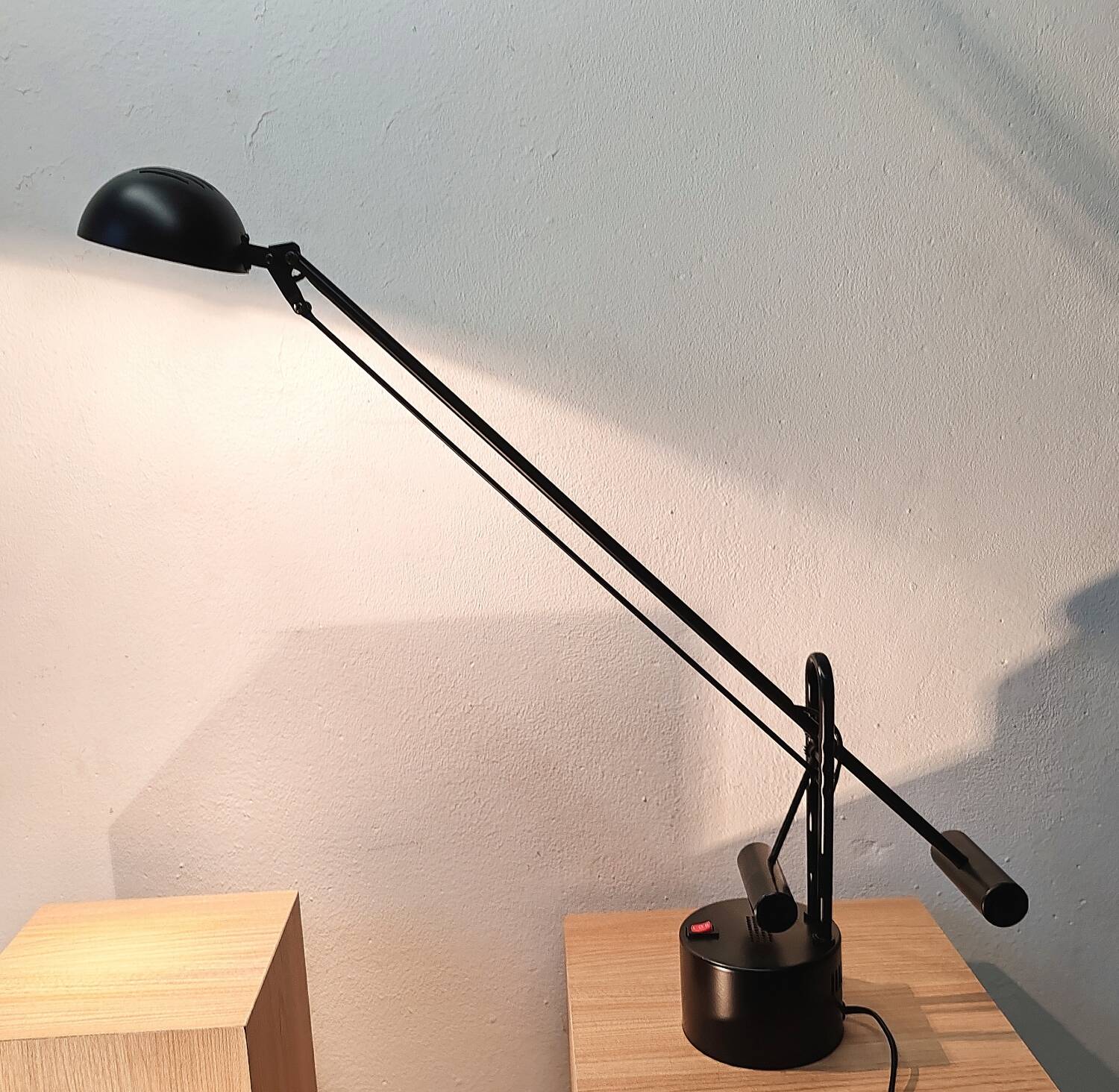 Pair of articulated desk lamps from the 80s