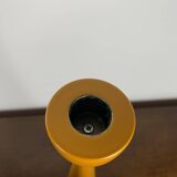 Grand Bougeoir en bois laqué jaune orangé