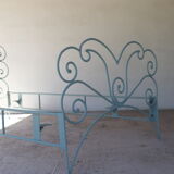 Volute wrought iron bed