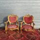 paire de fauteuils d'apparat en bois doré