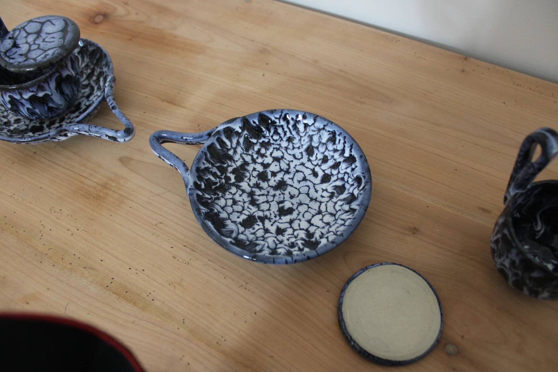 Pair of covered ceramic vintage trembler cups