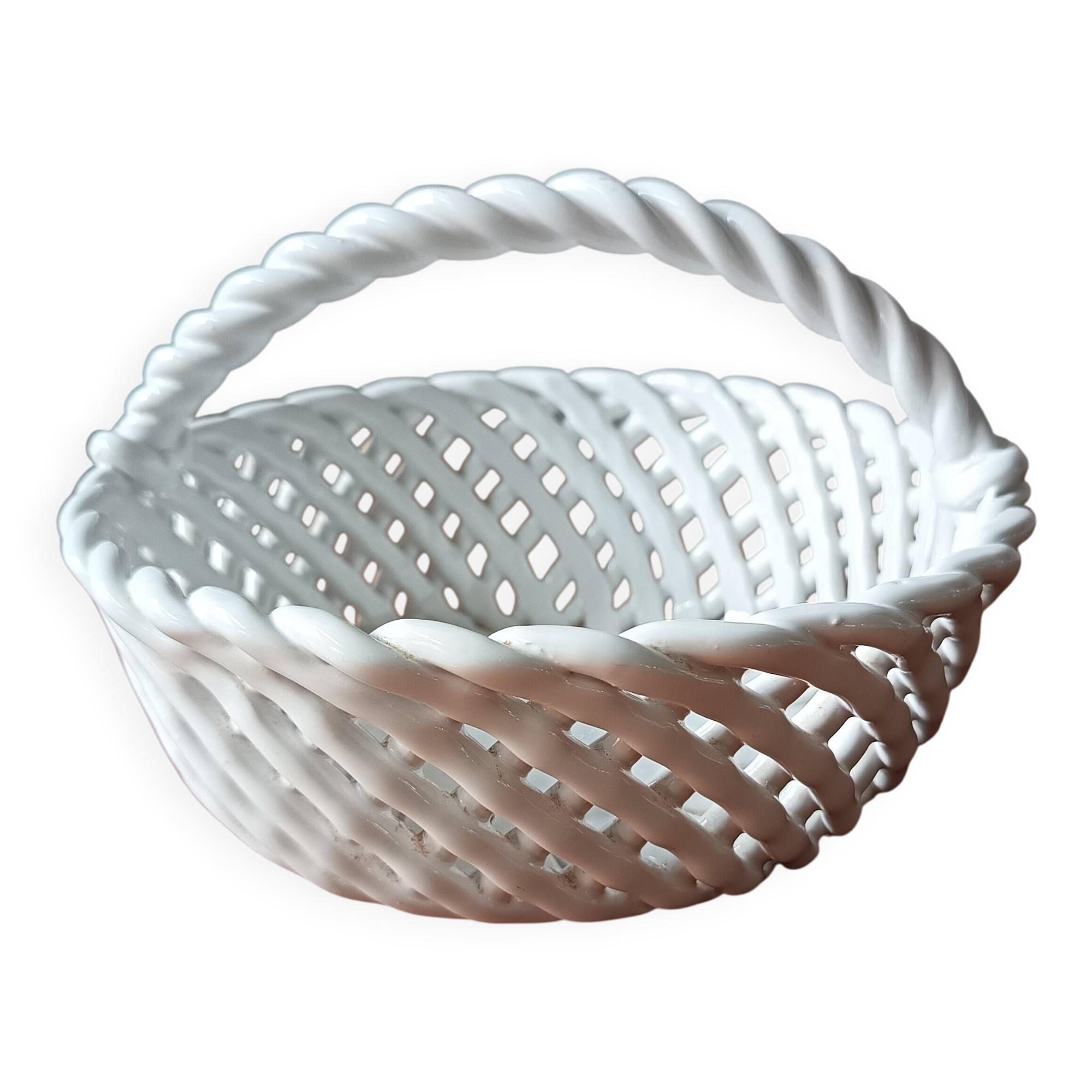 Small white twisted ceramic basket