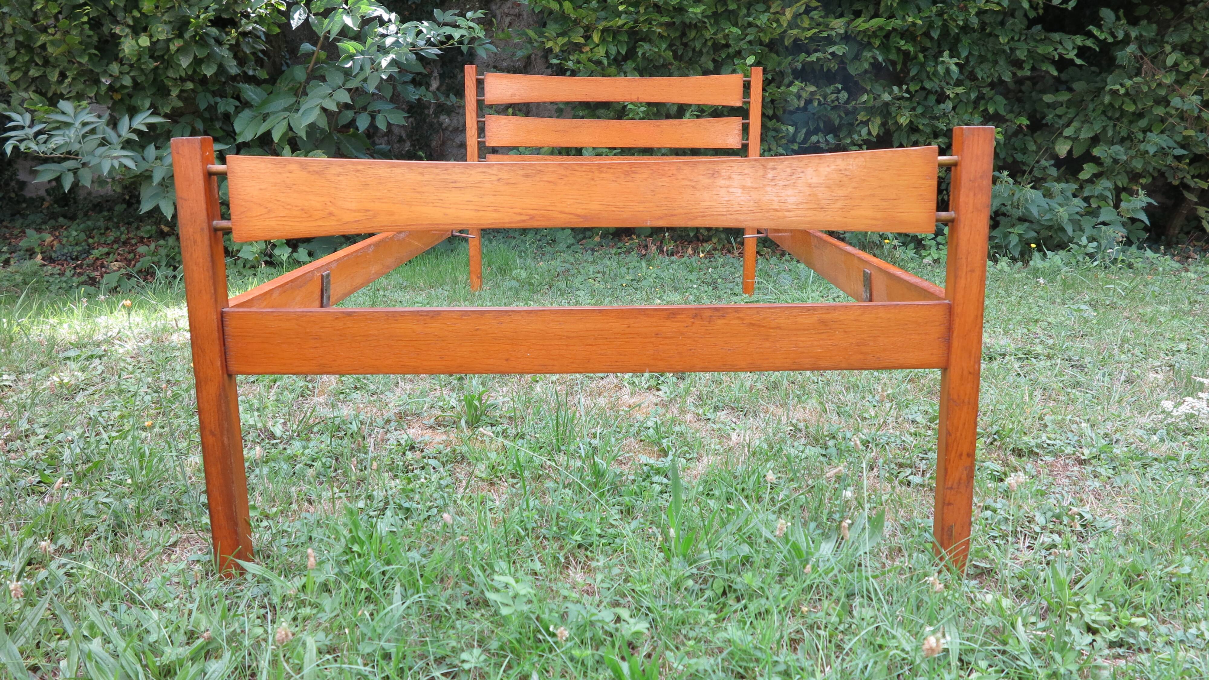 lit une personne en chêne blond années 50-60