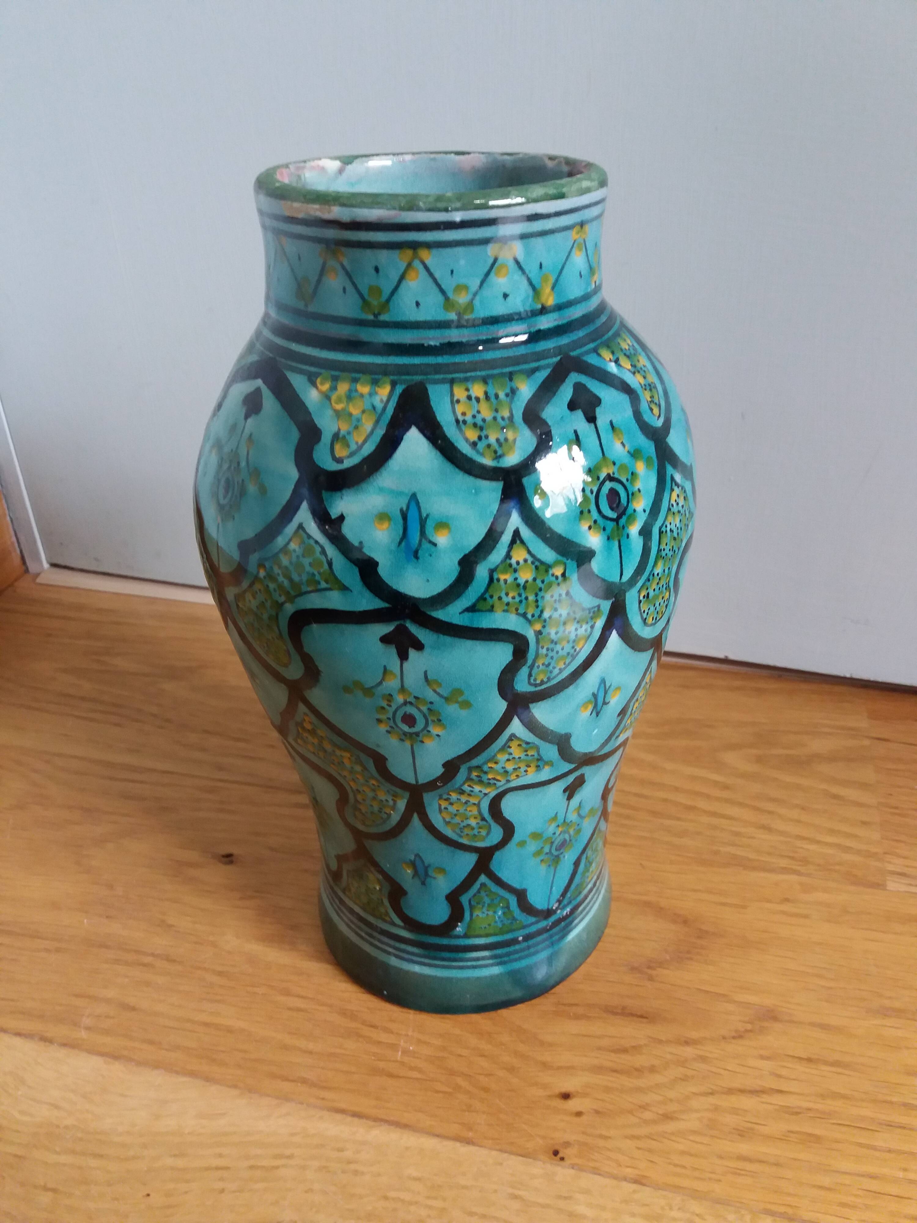 Handcrafted Safi turquoise vase signed
