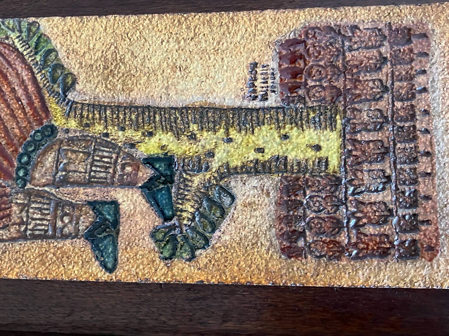 Capron ceramic decorative plate