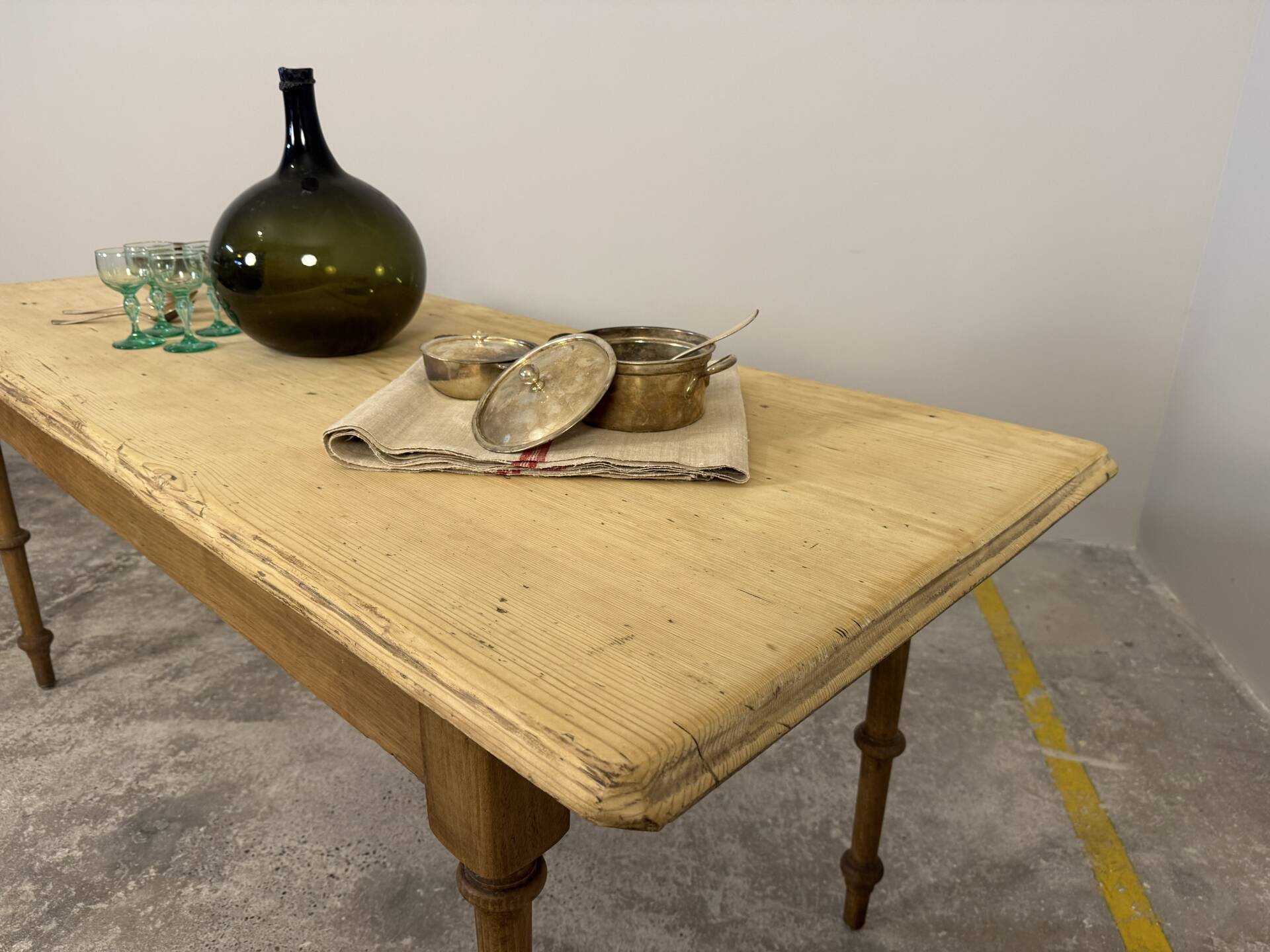 Old farmhouse table in fir, bistro style – 180 cm
