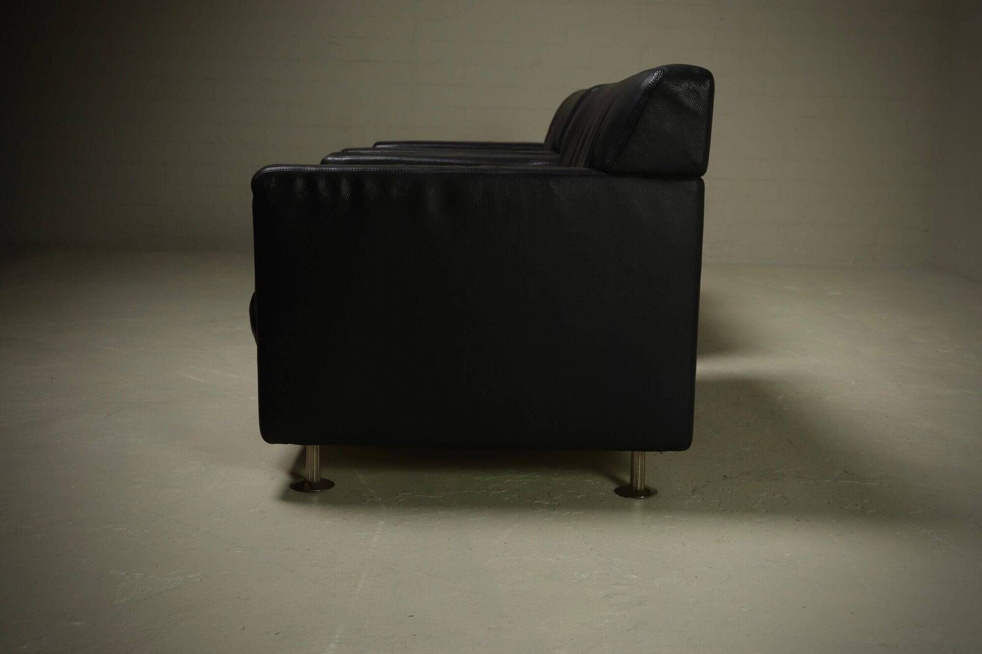 Pair of lounge chairs by Kunihide Oshinomi for Matteo Grassi 1980s