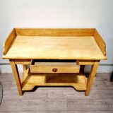 Old counter table