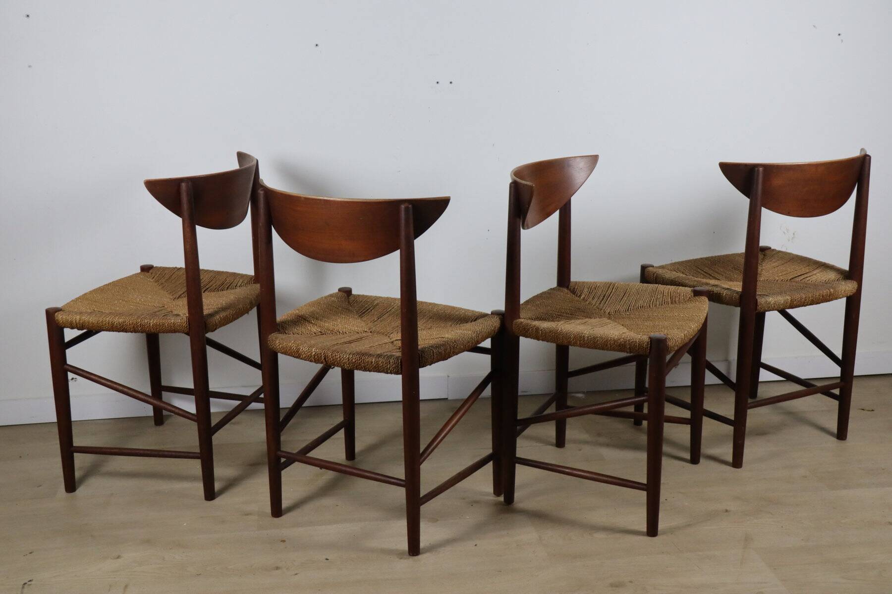 Set of 4 Scandinavian chairs by Peter Hvidt – teak & cord – 1960s