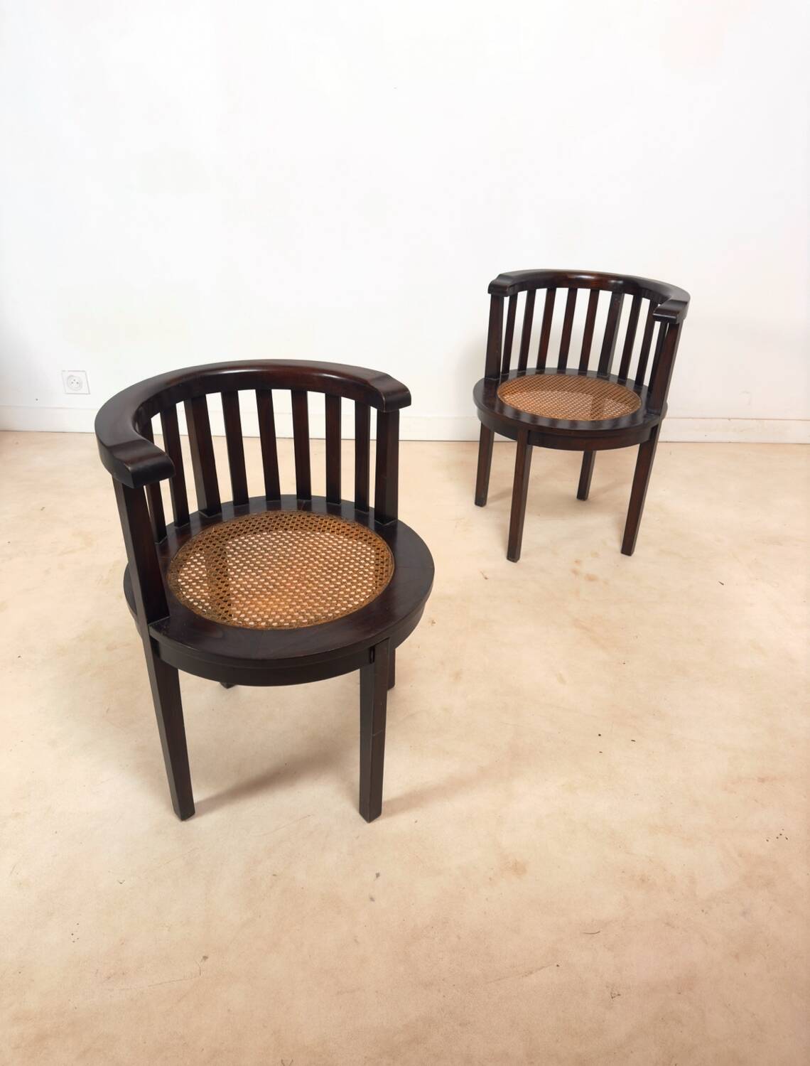 Set of 2 colonial armchairs in wood and cane.
