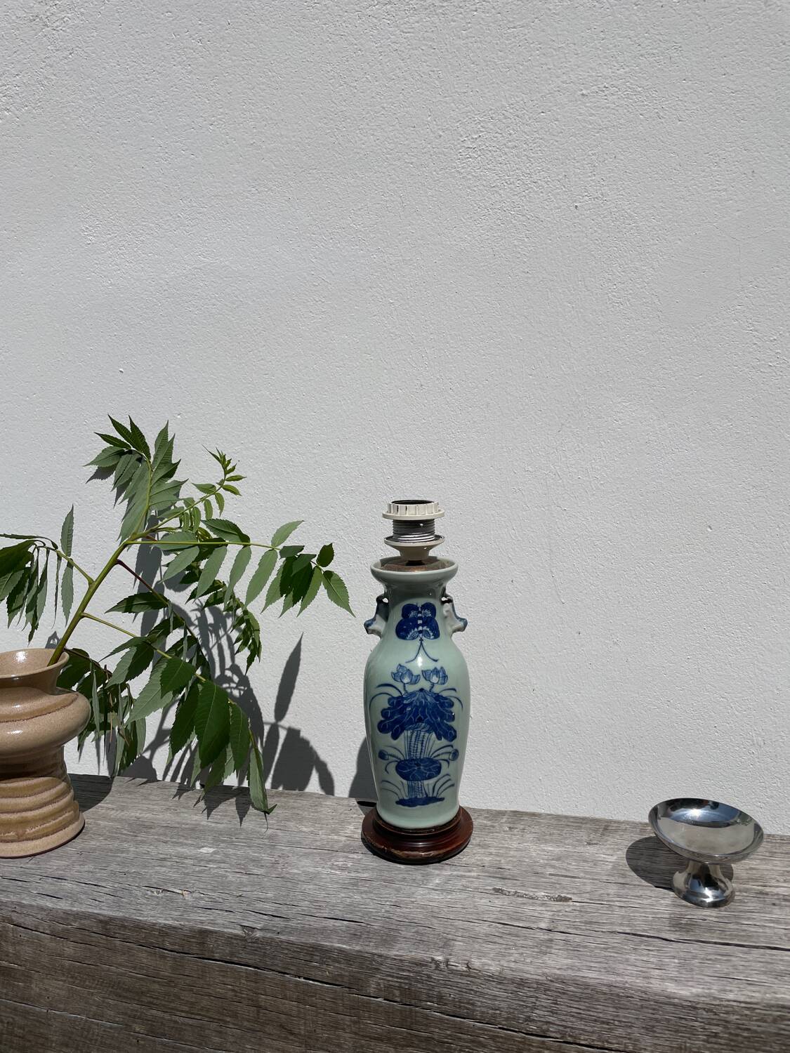 Ceramic lamp base