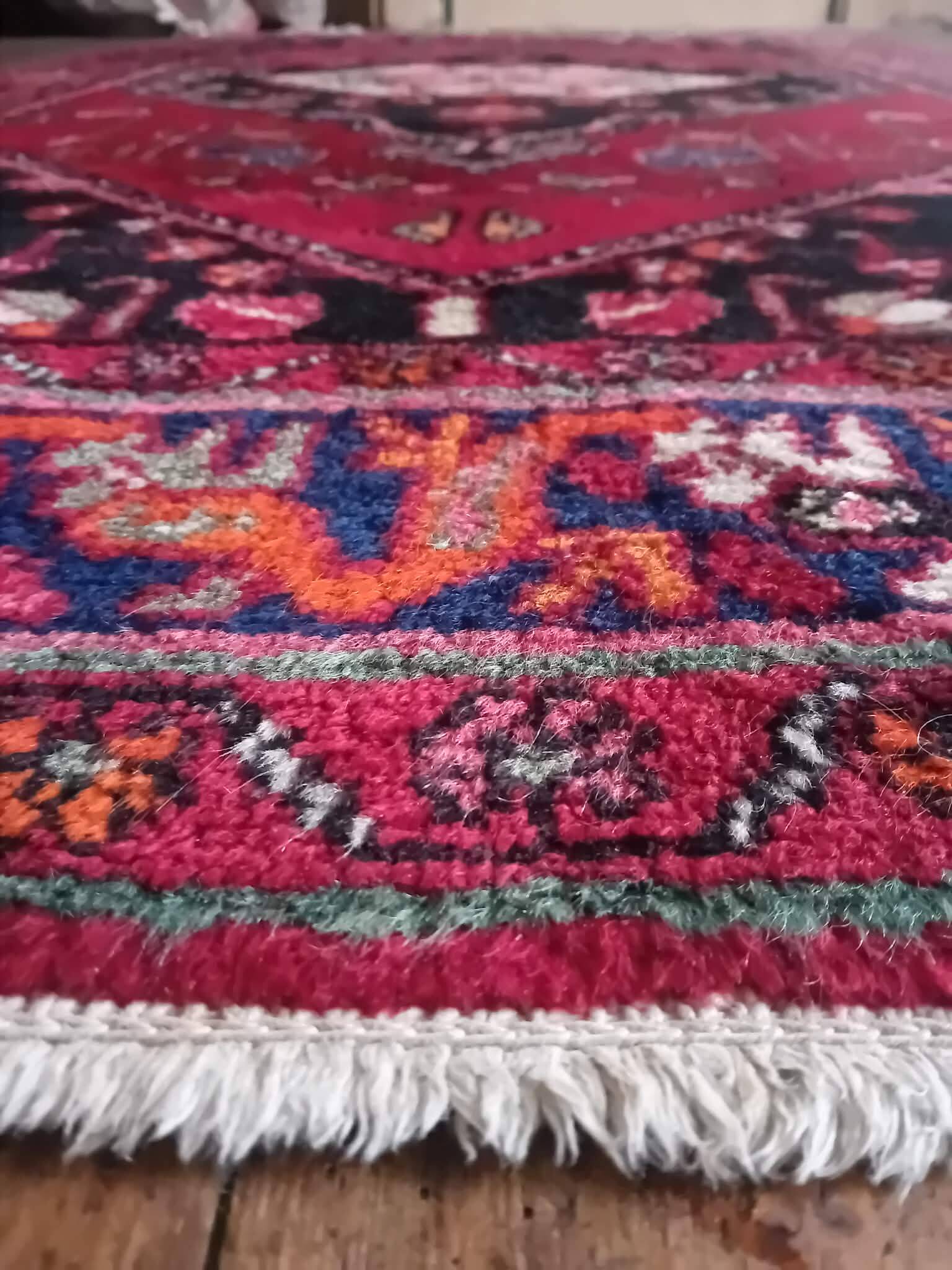 Handmade Persian Hamdan rug 235x140cm