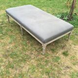 Louis XVI-style bed bench