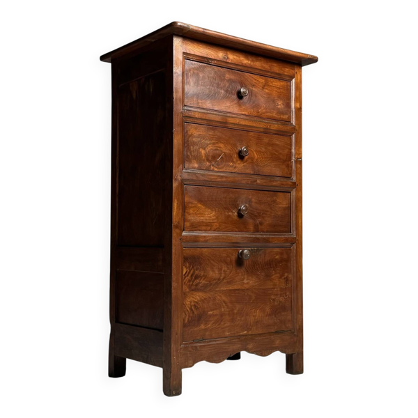 Commode antique de style campagnard