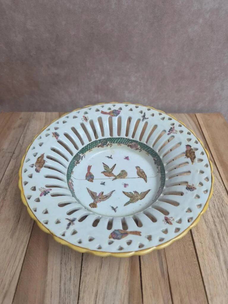 Openwork porcelain cup Fabienne Jouvin Paris – bird decoration