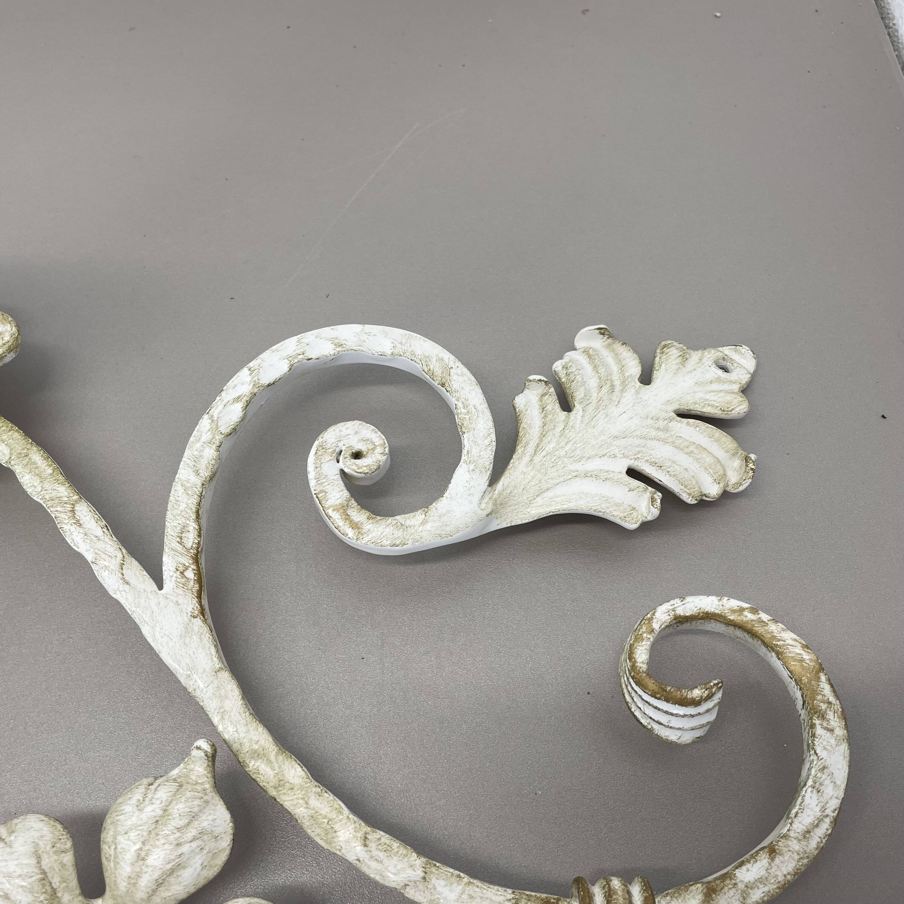 1 de 3 xxl 73cm blanc Métal Florentiner Applique murale de théâtre, Italie, années 1970