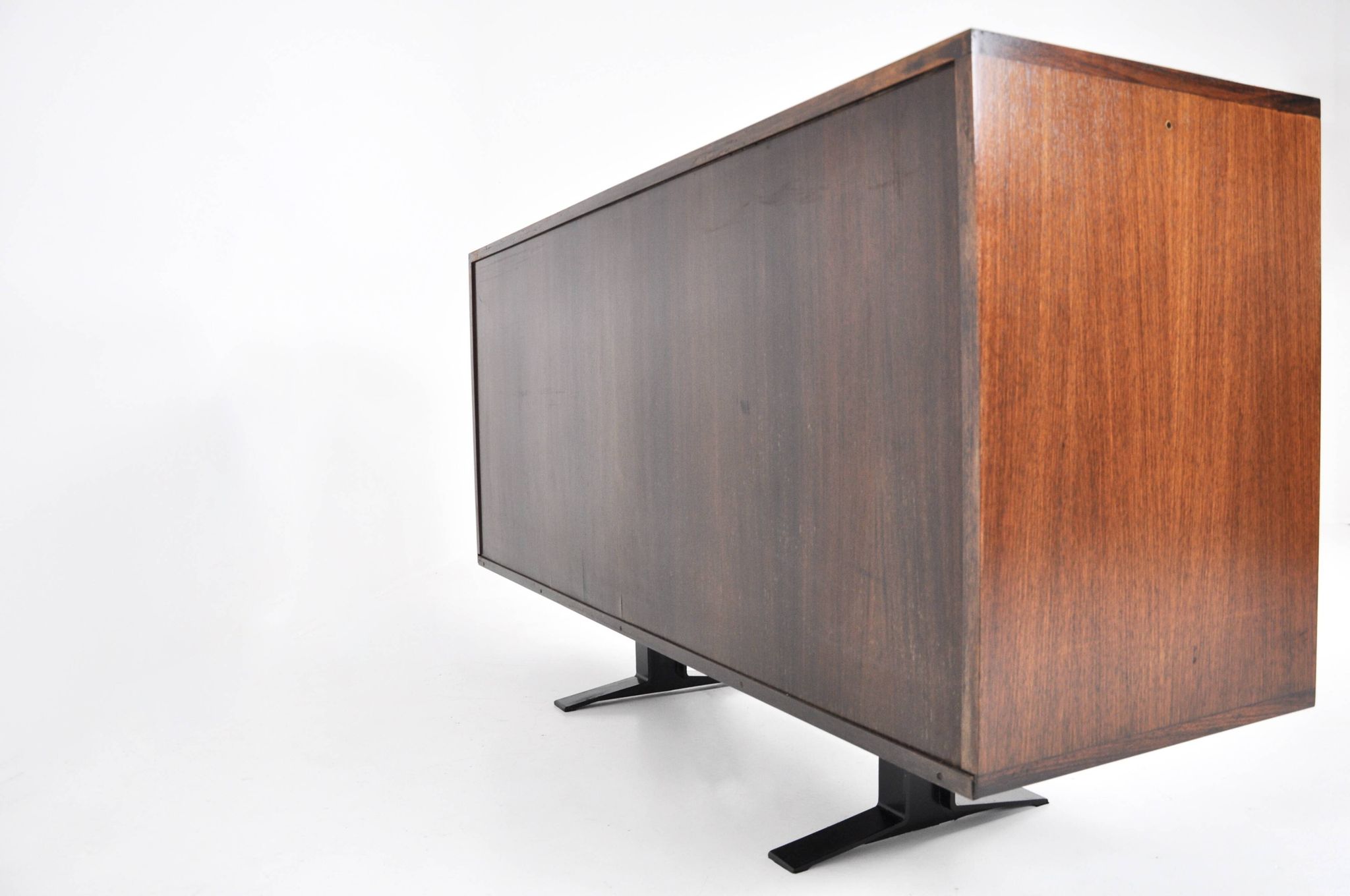 “SE3” sideboard by Osvaldo Borsani for Tecno, Italy, 1960s
