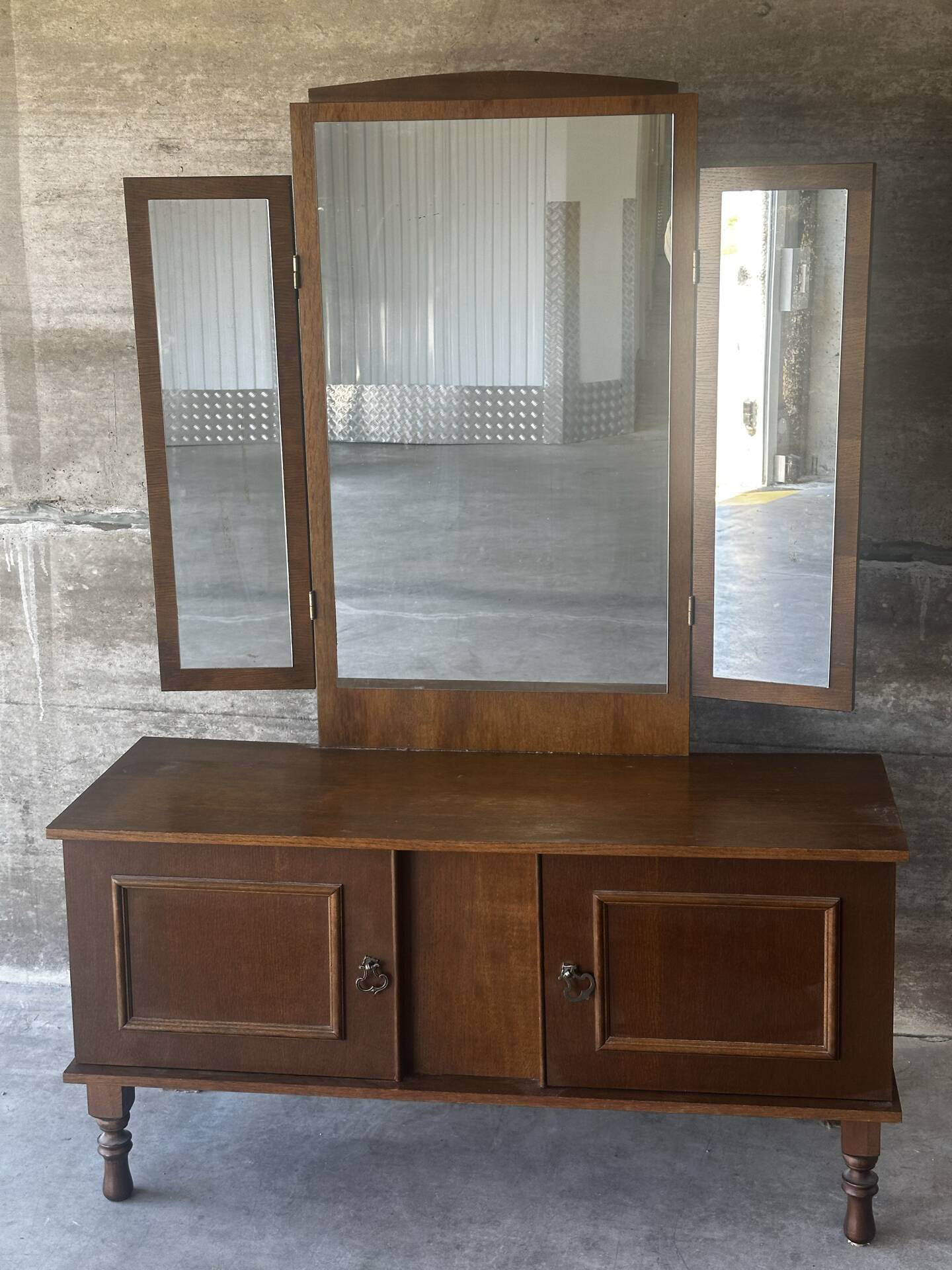 Coiffeuse vintage à miroir triptyque, années 1950