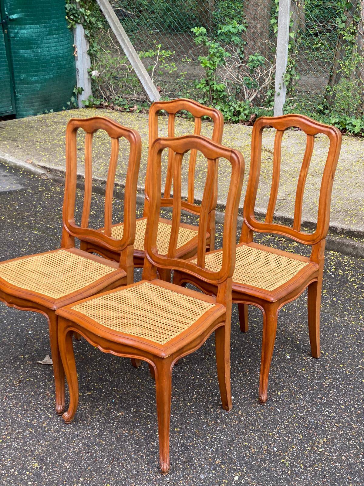 4 Louis XV caned dining chairs from the 20th century.
