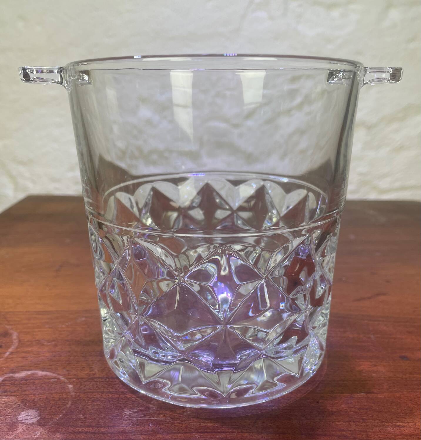 Glass ice bucket