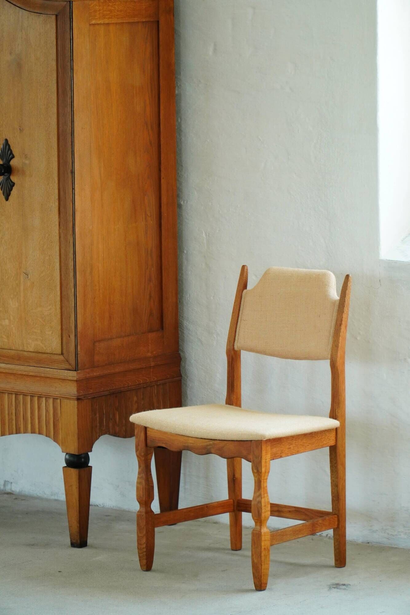 Henning Kjærnulf, set of 8 chairs, Oak and Hessian, Mid Century Modern, 1960s