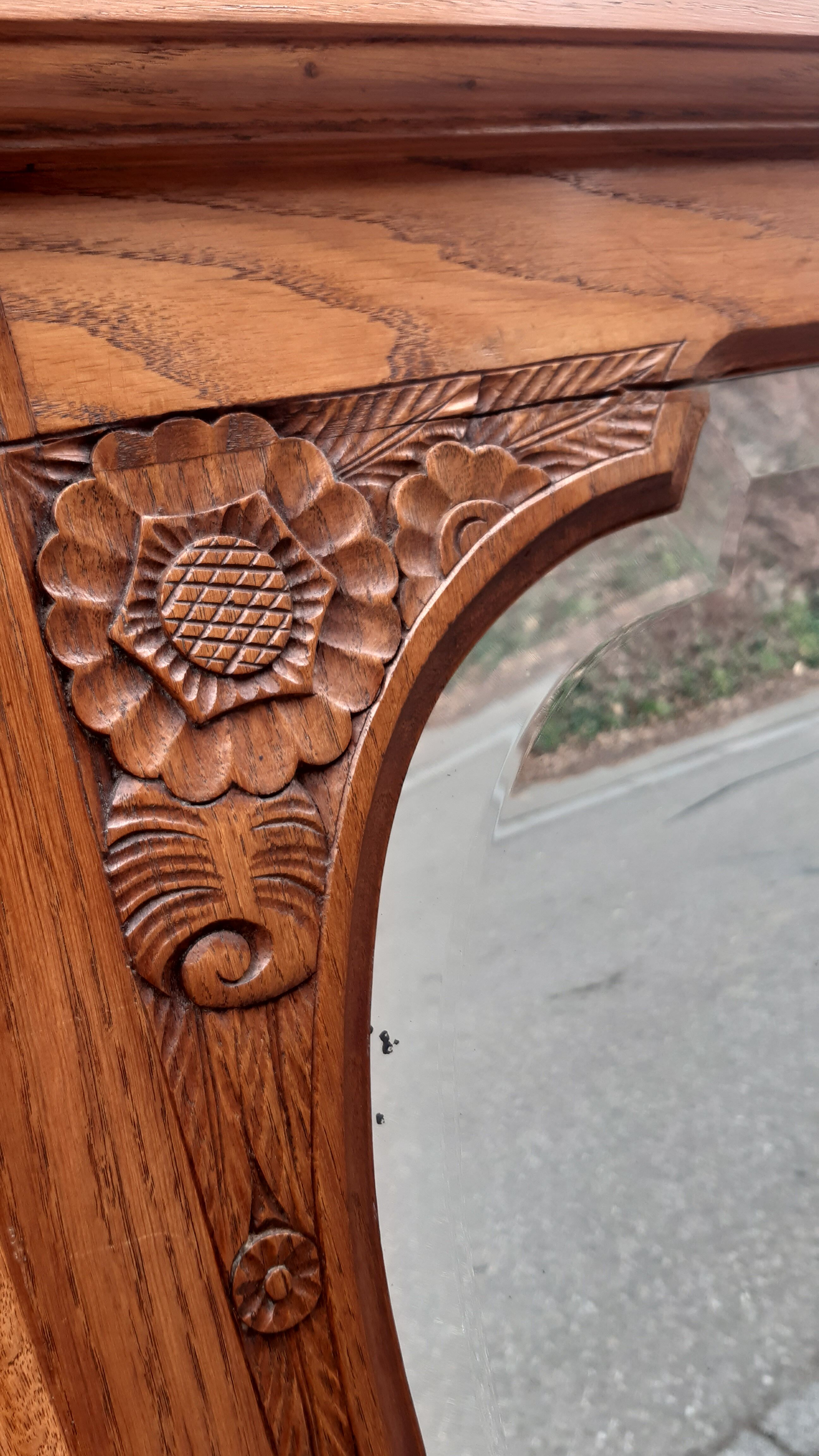 Oak and marble dressing table chest of drawers