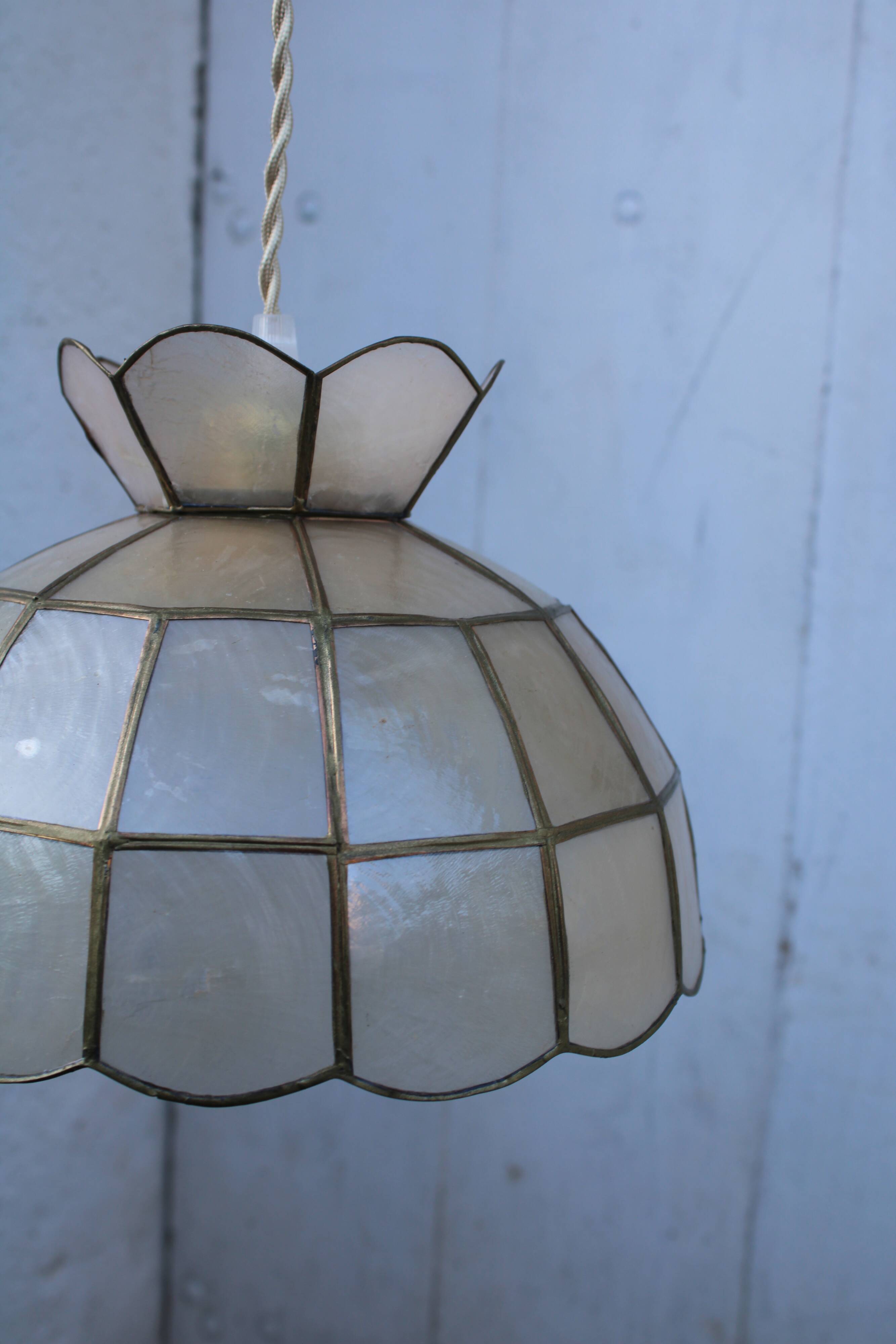 Hanging in mother-of-pearl and brass