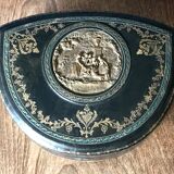 Old large leather jewelry box with a central medallion, XIX century, Napoleon III