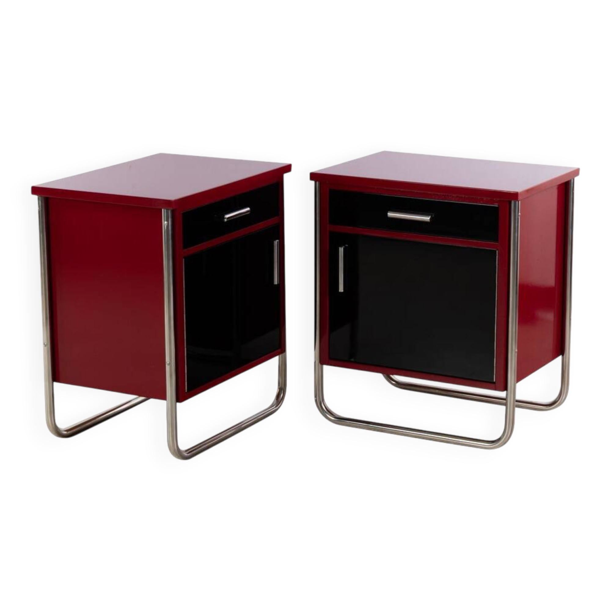 Paire de tables de chevet Bauhaus, années 1930