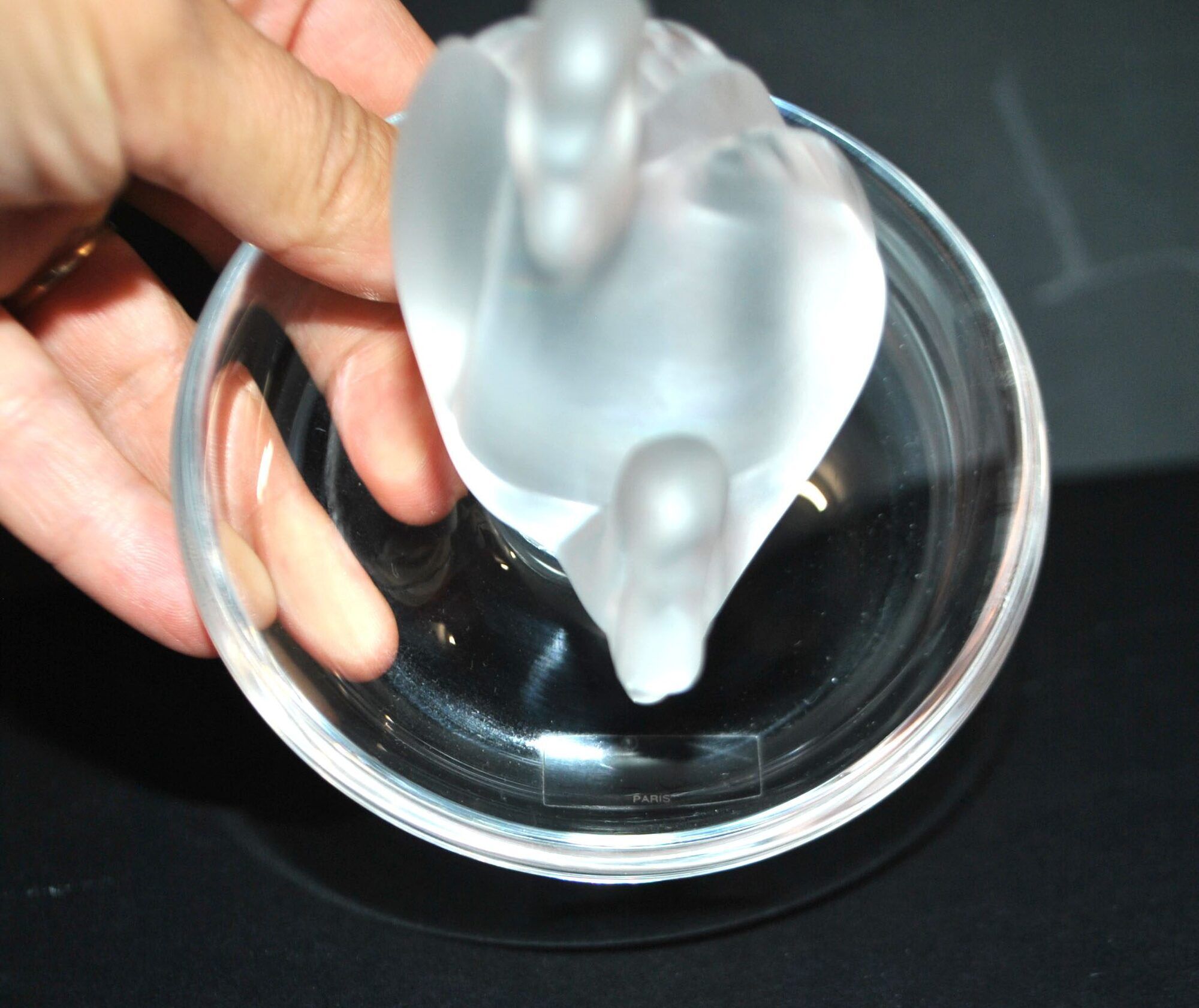 Lalique ring dish bird swan in frosted crystal and signed