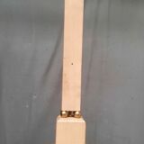 Obelisk-shaped lamp