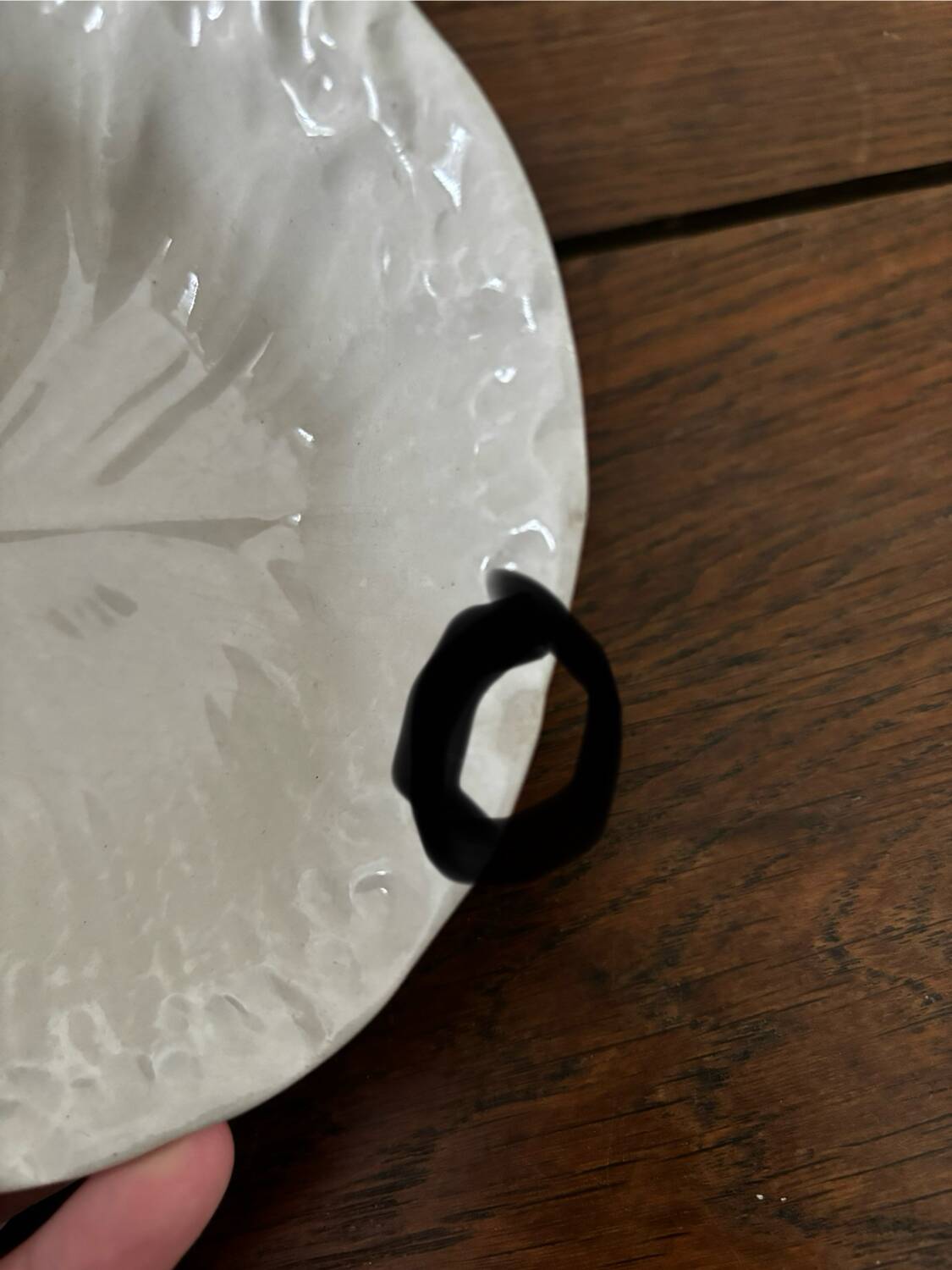 Vintage hollow dish and its 6 strawberry slip bowls